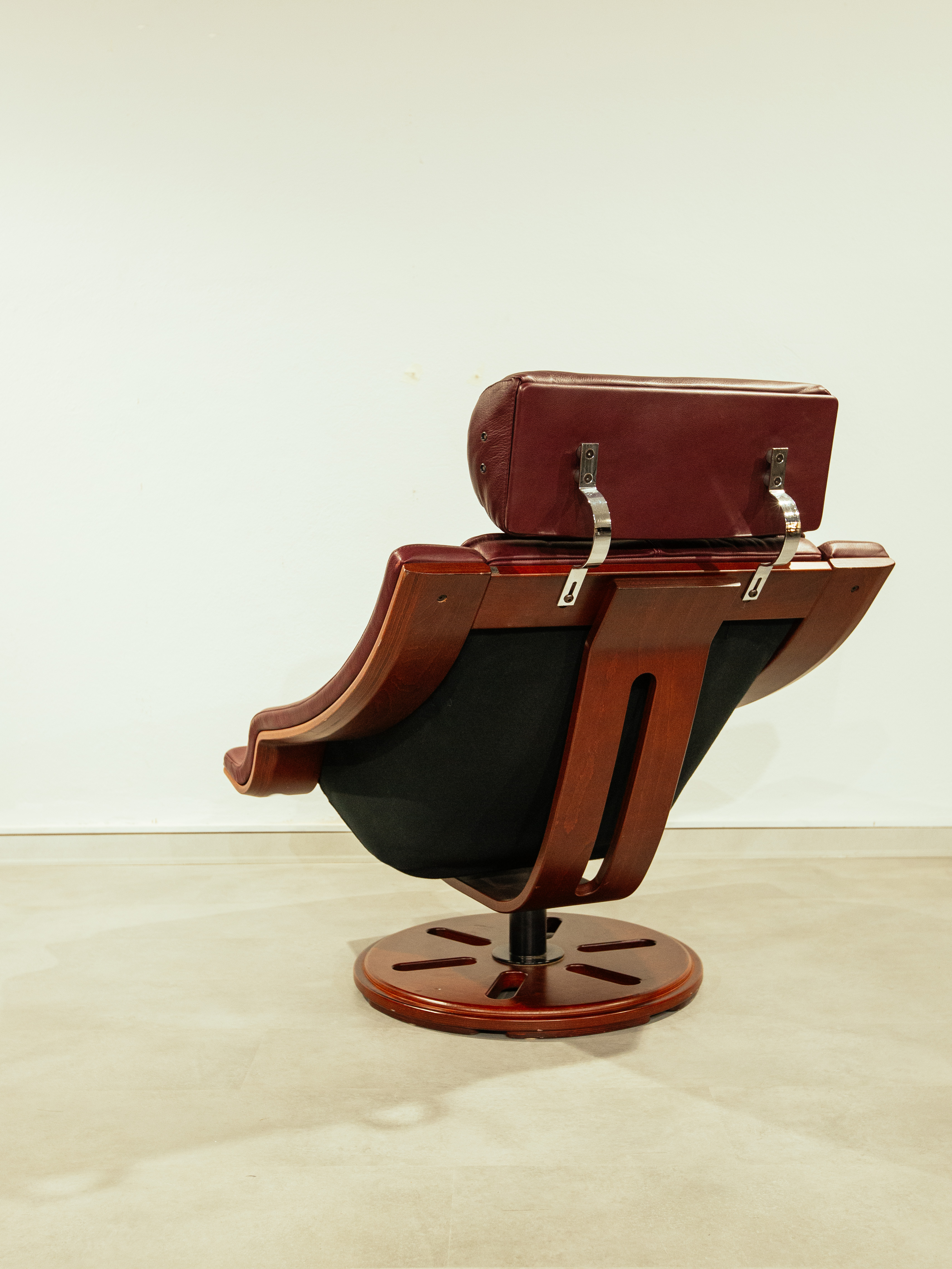 Takashi Okamura + Erik Marquardsen, Lounge Chairs (2 Pieces)